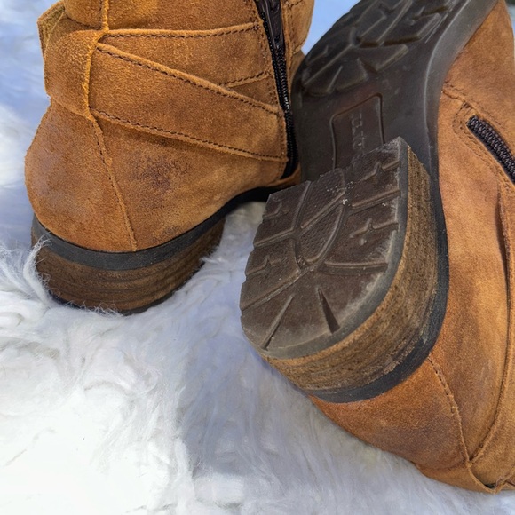 Born Distressed Chestnut Brown Suede Boots, Size 7.5 - Picture 9 of 16